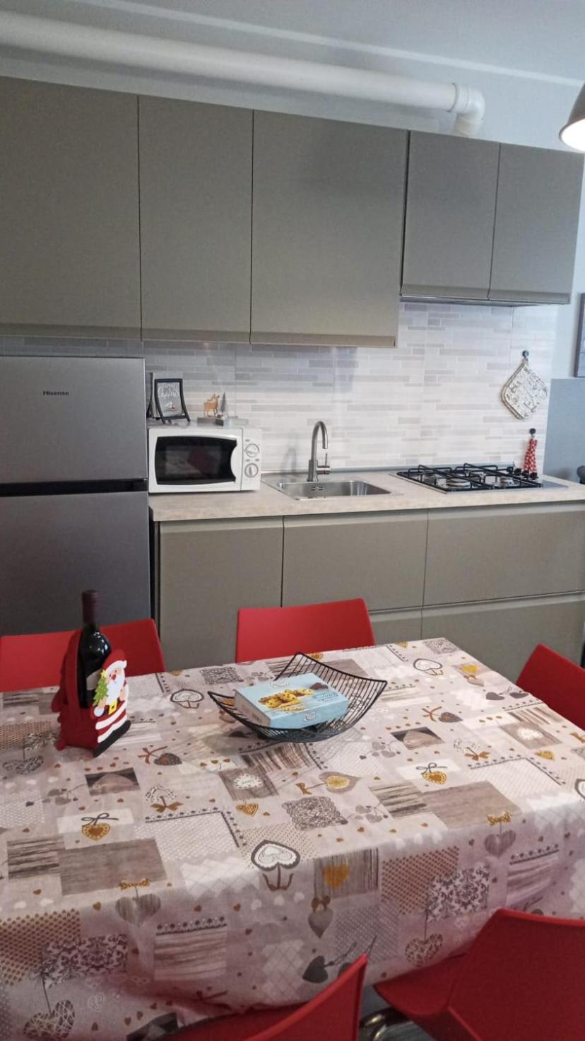 Appartamento Aleph With Private Parking, Next Train Station Como Eksteriør billede