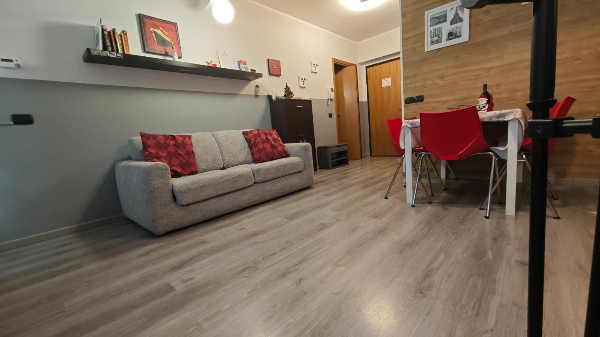 Appartamento Aleph With Private Parking, Next Train Station Como Eksteriør billede