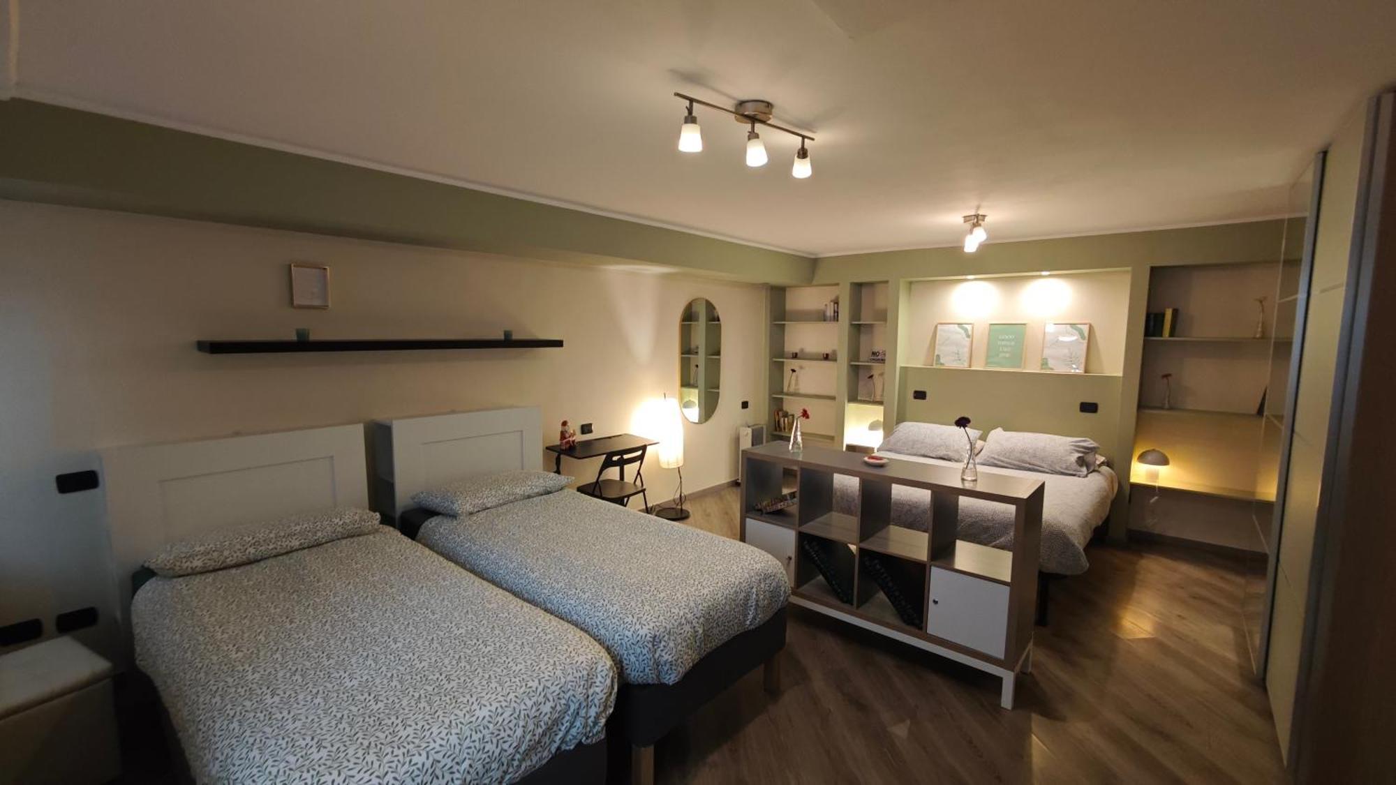 Appartamento Aleph With Private Parking, Next Train Station Como Eksteriør billede